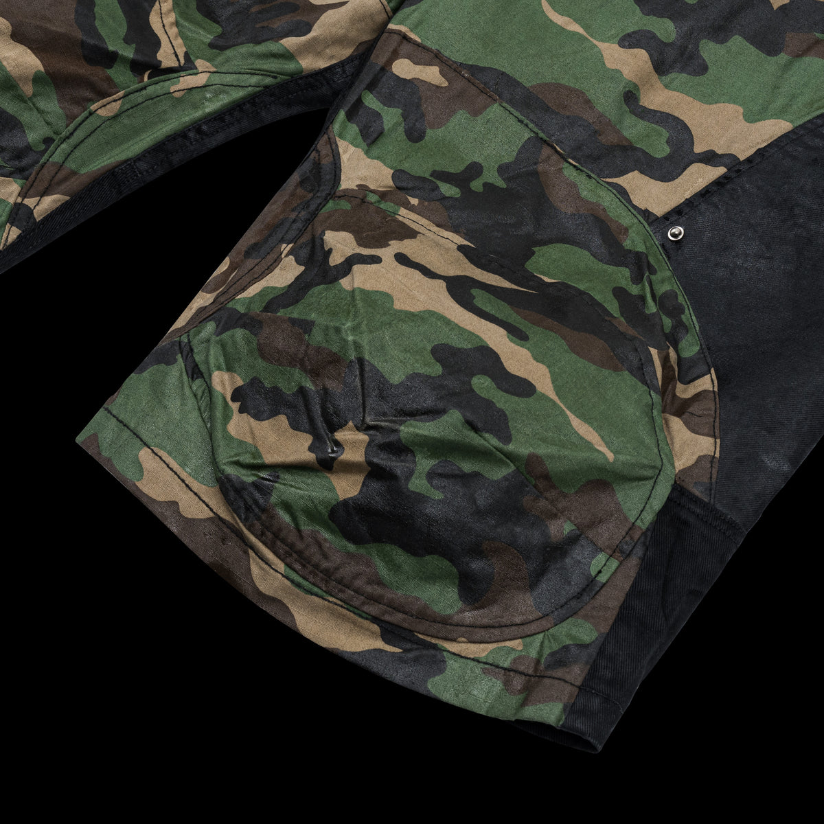 "READY FöR WöRLD WAR iii" V.2 CAMö 3/4 PANT