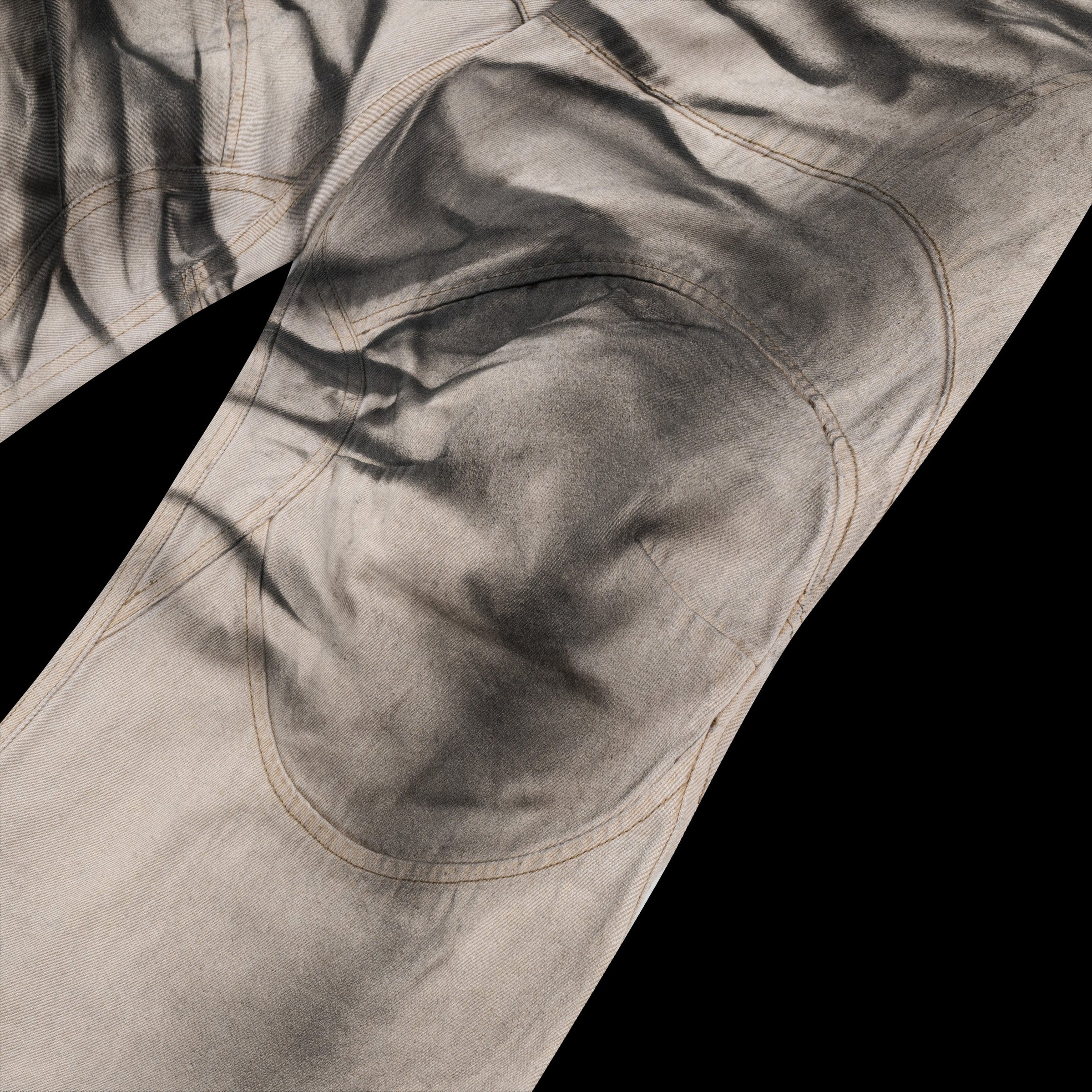 WHITE X TOURTURE GLAZED JEANS